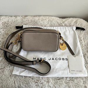 MARC JACOBS Taupe/Beige Snapshot crossbody bag